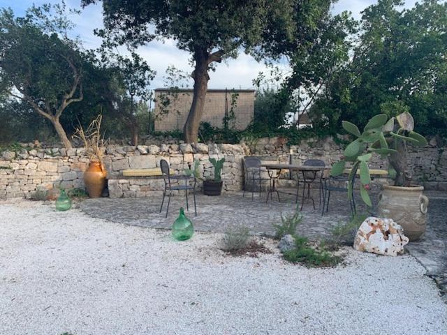 奥斯图尼 Trulli Santa Maria Odegitria Relais旅馆 外观 照片